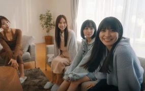嘟嘟嘟~恋爱信号响不停，美女室友们教我如何淡定？/Roommates, Romance, and Ringing Hearts